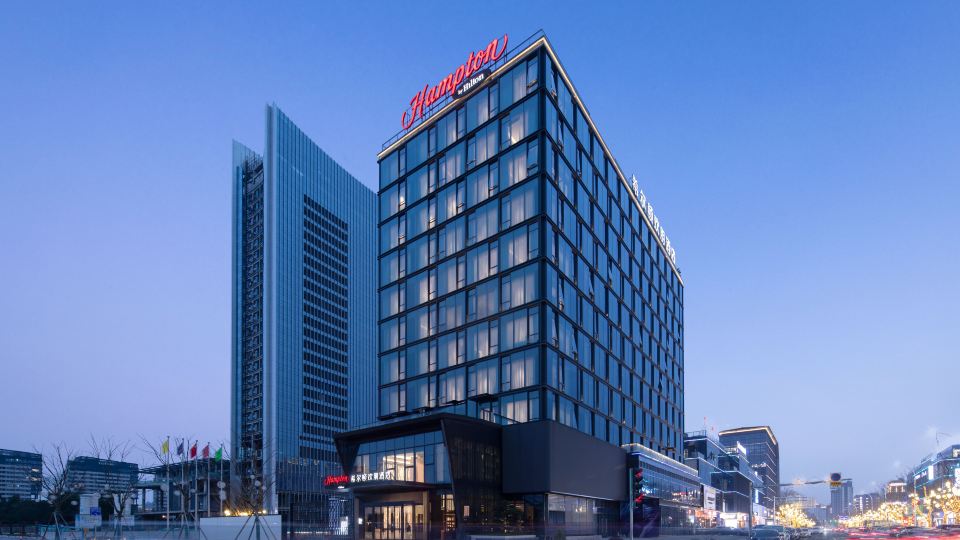 Hampton by Hilton Wenling