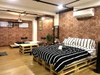 Escapade Prison Suites at Petaling Jaya Hotels near Evolve Concept Mall