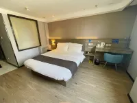 Noah HOTEL (Rizhao Railway Station Branch) Hotels in Rizhao Railway Station Area