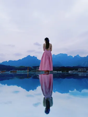 Mr. Sean Castle Отели рядом со станцией Zhangjiajie West Station