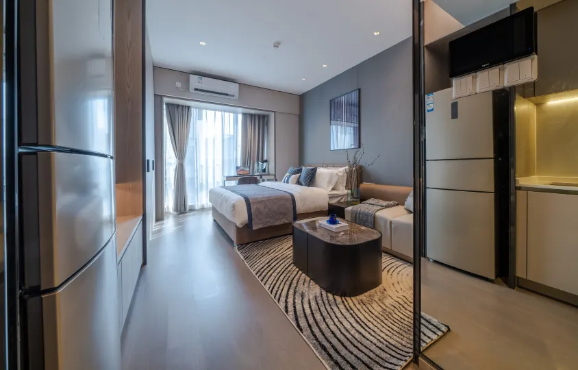 Xicheng Business Hotel (Shenzhen Shuanglong Metro Station)