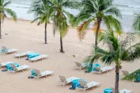 Pinnacle Grand Jomtien Resort and Beach Club - Beach