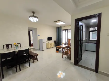 NANHAIGANG Отели рядом с достопримечательностью «Hailing Island National Wetland Park of Mangrove Forest»