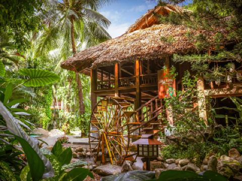 レストラン フラマ リゾート ダナンの写真