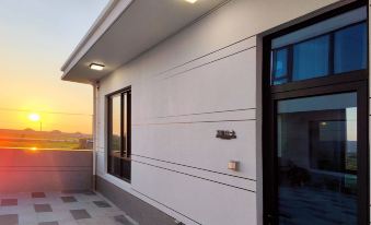 ShanHaiYunSu · Sunrise Sea View Villa