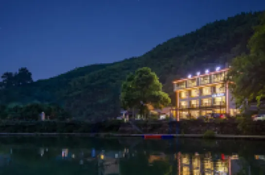 Anji Yunxiadeye - Lakeside Resort Villa Boutique Hotel (Yunshang Prairie - Yunxia Lakeside)