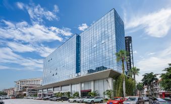 Indigo Wenxue Hotel (Xiqiao Mountain Eternal Love Branch)