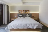 Tongyin Hotel - balcony