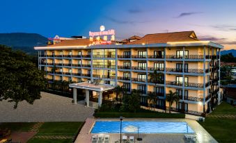 Lisha Riverside Hotel(The Grand Riverside Hotel)