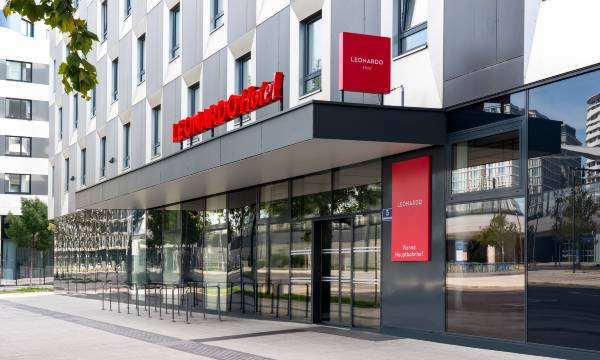 Hauptbahnhof and Belvedere, Vienna: Leonardo Hotel Vienna Hauptbahnhof