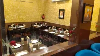 Hotel GoodLuck House Near Delhi airport