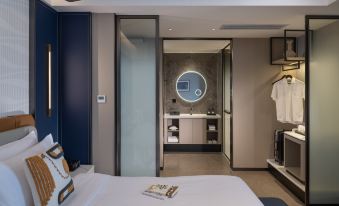 OKDAY Hotel (Lijiang Old Town Zhongyi Market Mufu Palace, Lijiang)
