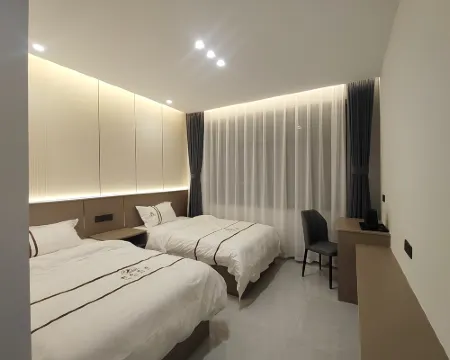 Yingyou Zhijia Homestay (Da Platform Wusong Scenic Area) Hotels in Xunke