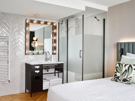 H4 Hotel Wyndham Paris Pleyel Resort