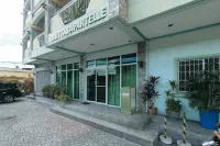RedDoorz @ Orsu Hotel Angeles Pampanga فنادق في 