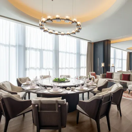 Crowne Plaza JINGMEN by IHG