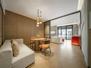 Yanguan Music Lead Vocal Resort Hotel