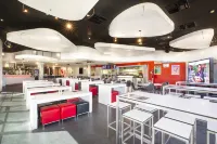 Crowne Plaza Alice Springs Lasseters Hotels in Desert Springs