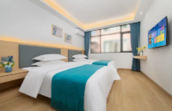 Junyi Hotel (Guilin High-Speed Railway North Station)