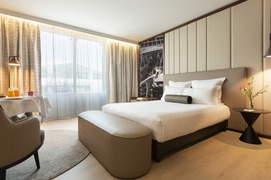 La Clef Tour Eiffel Paris by The Crest Collection Hotels in Paris