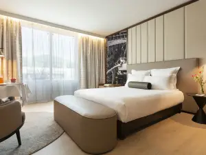 La Clef Tour Eiffel Paris by The Crest Collection