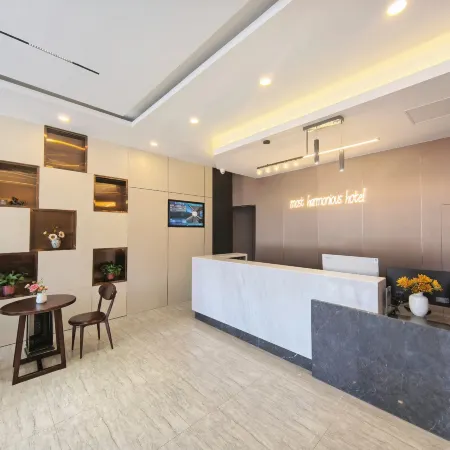 Taihe Hotel (Datong High-speed Railway South Station Fantawild Store)