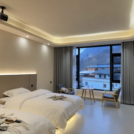 Moye Yishan Homestay