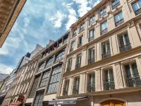 Aparthotel Adagio Paris Opéra Hotels near Auber Station