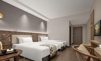 Jiuzhaigou White Swan Impression Hotel