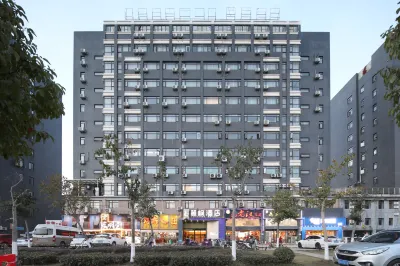 라방 호텔 (우한 오환 스포츠센터 린콩강 애비뉴 지점) 둥시후/동호 중앙광장 주변 호텔