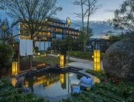 Nine View Lake Fondney Hot Spring Hotel - Pemandian Air Panas