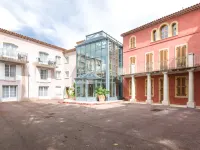Vacancéole – le Domaine de Camiole Hotels in Callian