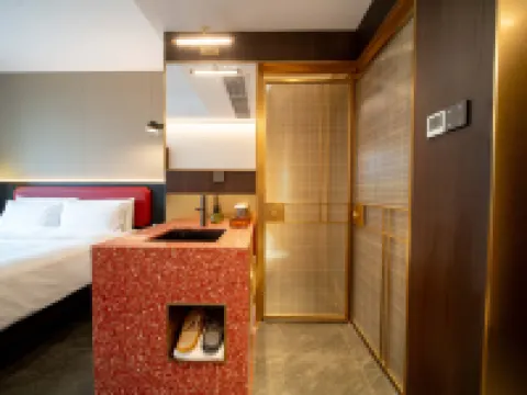 Xiao · ISVARA Designer Hotel (Huaihe Road Pedestrian Street) Hotels near Former Residence of Li Hongzhang