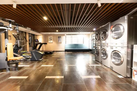 Xierman Smart Hotel (Xuwen County Government Jingang Avenue) Отели рядом со станцией Xuwen Railway Station