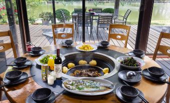 Zhouzhuang Oasis Ecological Leisure Farm