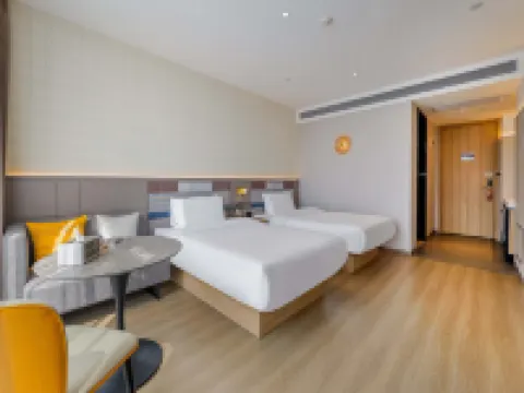 Home Selection Hotel (Beizhen City Goubangzi Station Branch) Hotel a Beizhen