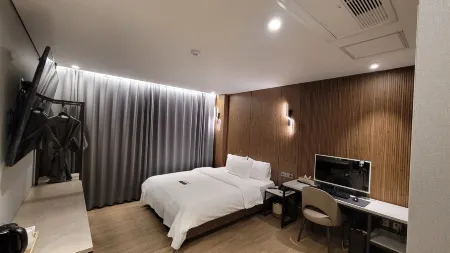 Hound Hotel Incheon Airport