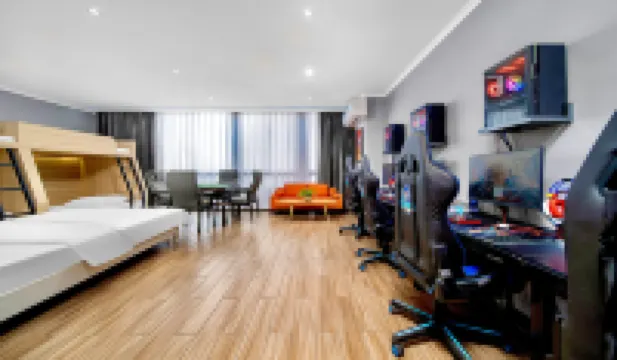 VES電競酒店（南寧火車站廣西大學店）