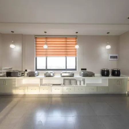 Yiman Hotel(Ningbo Passenger Transport Center)