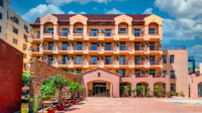 Floral Hotel · Beidaihe Sala Garden Hotel (Laohushi Seaside Park) فنادق في 