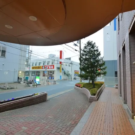 U-Community Hotel