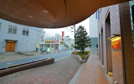 U-Community Hotel Отели рядом со станцией JR Kawachi-Eiwa Station