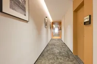 Lizhi Xiyue Hotel (Xi'an Bell and Drum Tower Huimin Street)