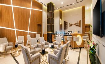 Sunday Luxury Central formerly Anan hotel