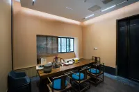 Youth Club & Reading Hotel