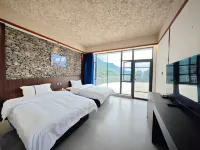 Changbiyuan Cliff Hotel