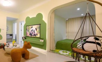 Panda Youkong Designer Suite Homestay (Chengdu Panda Base)
