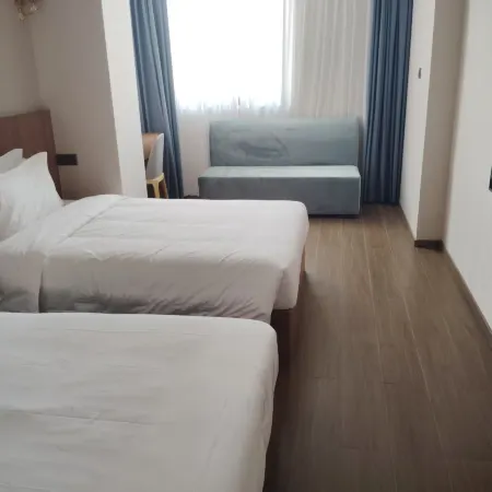 Nanling Yihang Hotel