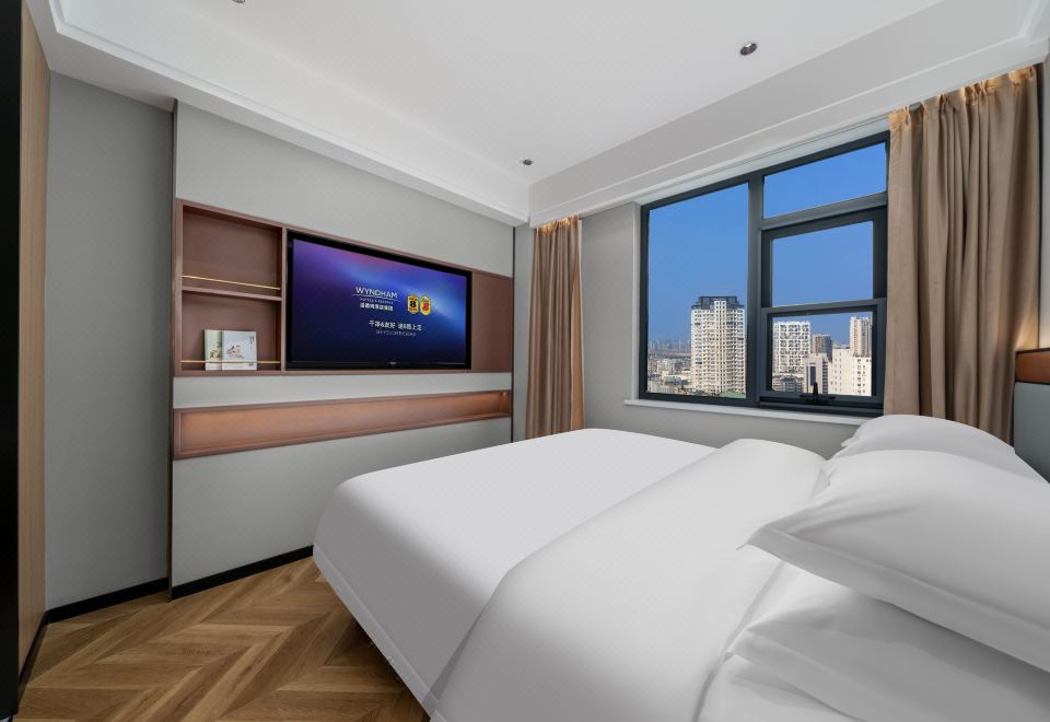 슈퍼8 · 위에 호텔 로비 이미지