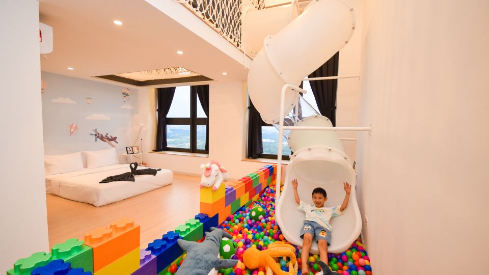Sunway Grid Loft Suite by Nest Home